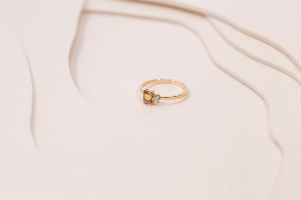 Bague Névé Saphir Jaune Diamant de Studio 28