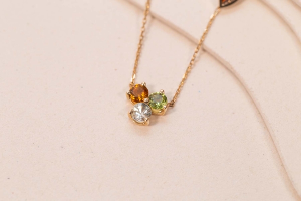 Collier Ruisseau Citrine Péridot Aigue-Marine de Studio 28