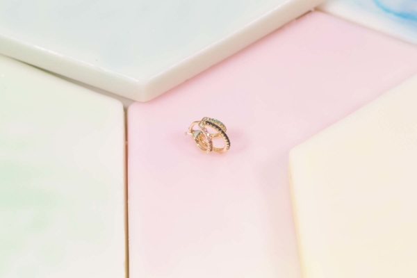 Créole Andi 3 rangs Tourmaline Onyx Émeraude de Andi Marthe
